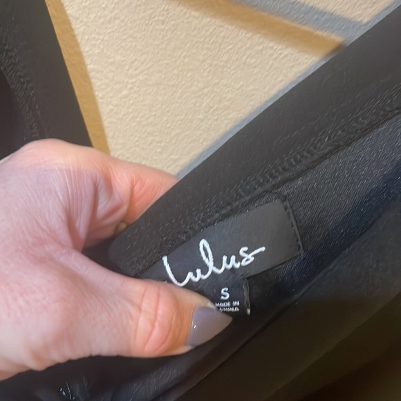 Lulus sz S black dress with front cutout - Picture 2 of 4